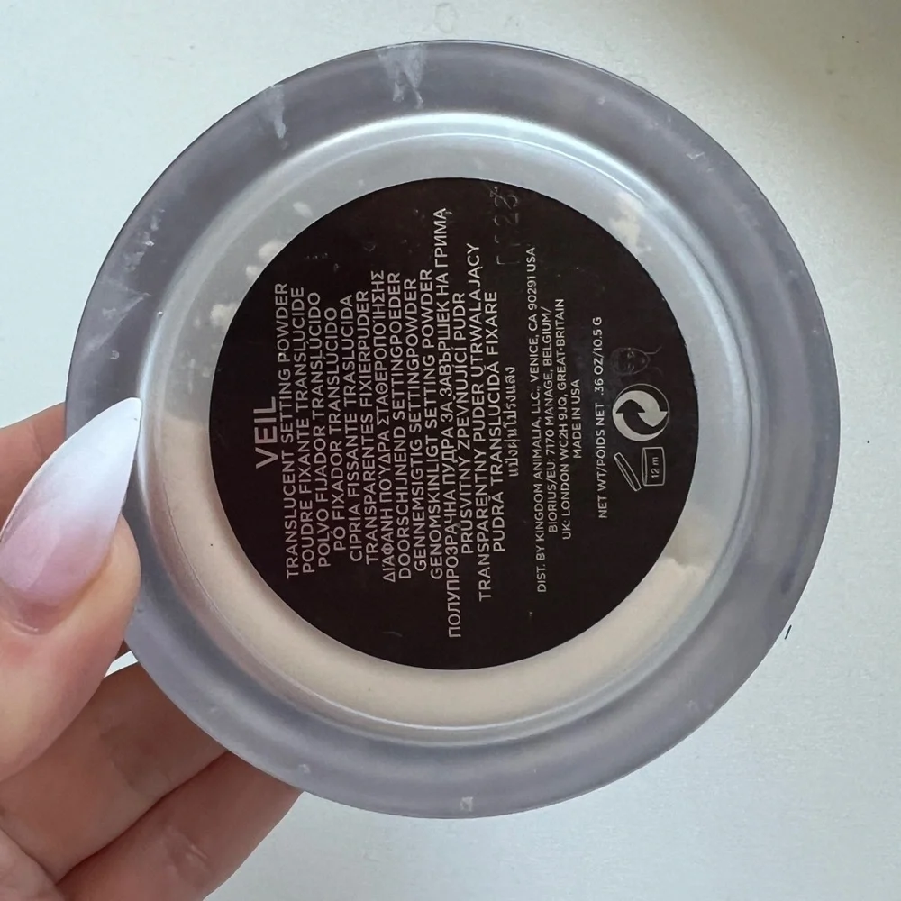 Hourglass Translucent Setting Powder - Picture 2 of 2